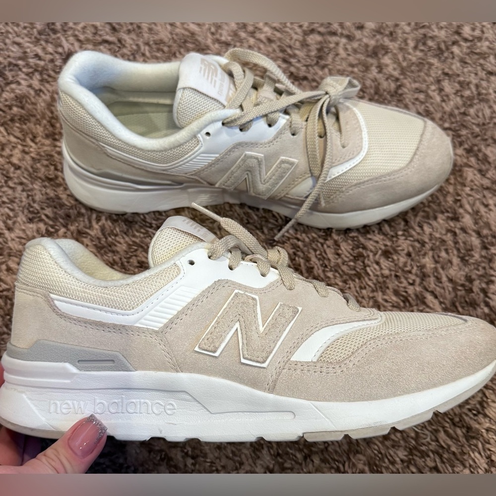 New Balance 997H - Women’s